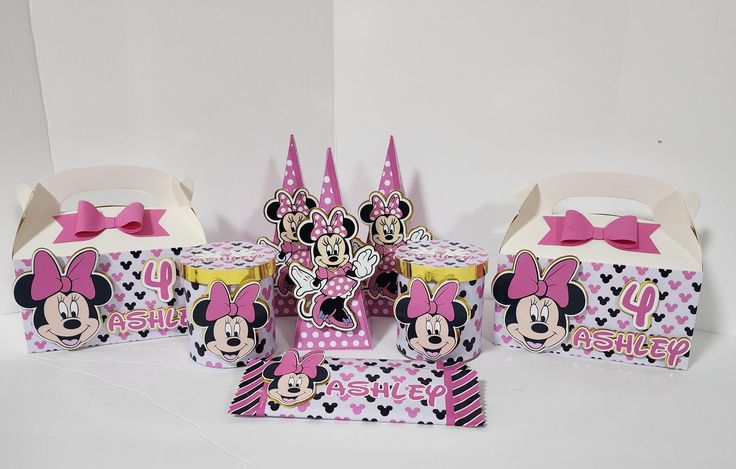 Minnie Birthday Favor Boxes, Minnie Birthday Party Box, Minnie Chocolate, Minnie Treat , Minnie Birthday Party Favor Box